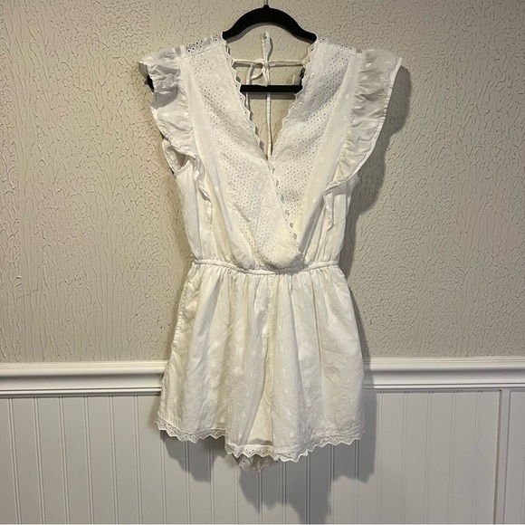 American Eagle Outfitters White Eyelet Cotton Romper size small - Picture 4 of 15